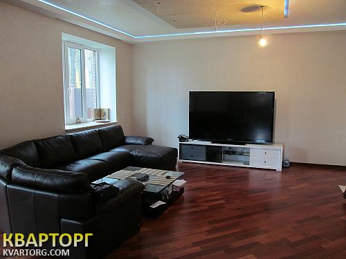 Sell house. Киев,  Лесная — photo 1