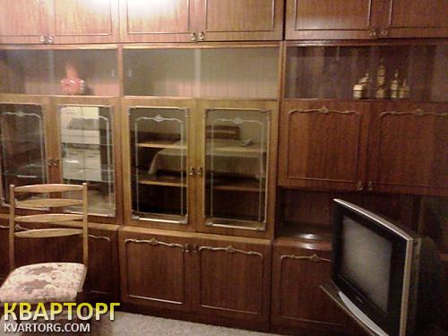 Rent out 2-room apartment. Киев,  Строителей — photo 5