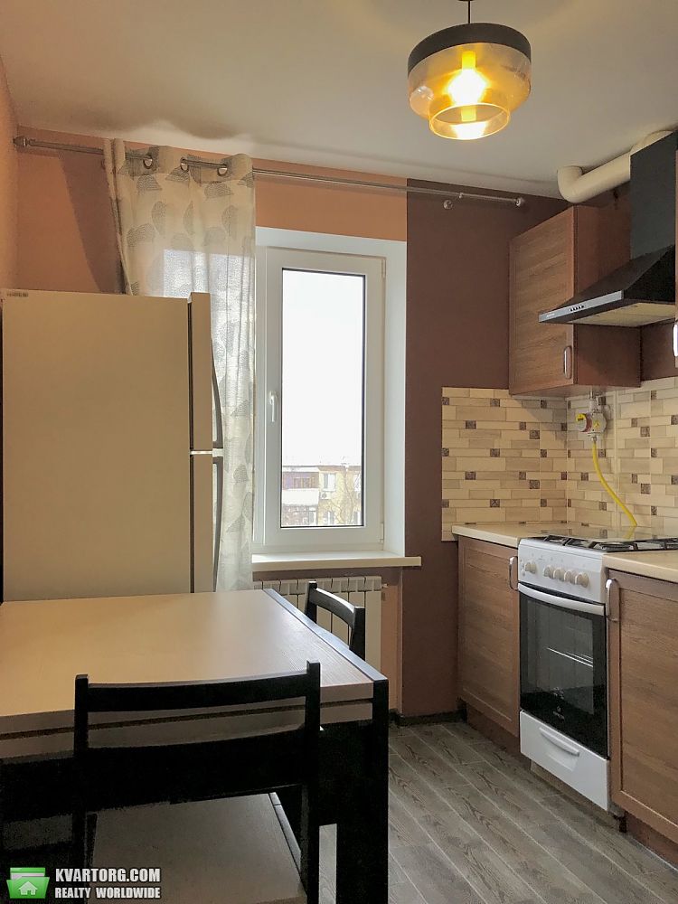 Rent out 1-room apartment. Киев, Вышгородская — photo 9
