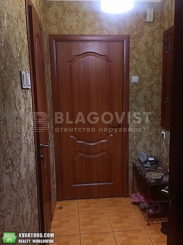 Rent out 1-room apartment. Киев,  Жилянская — photo 7
