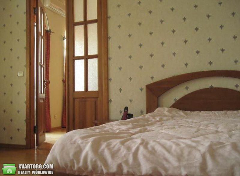 Rent out 3-room apartment. Киев,  Предславинская — photo 8