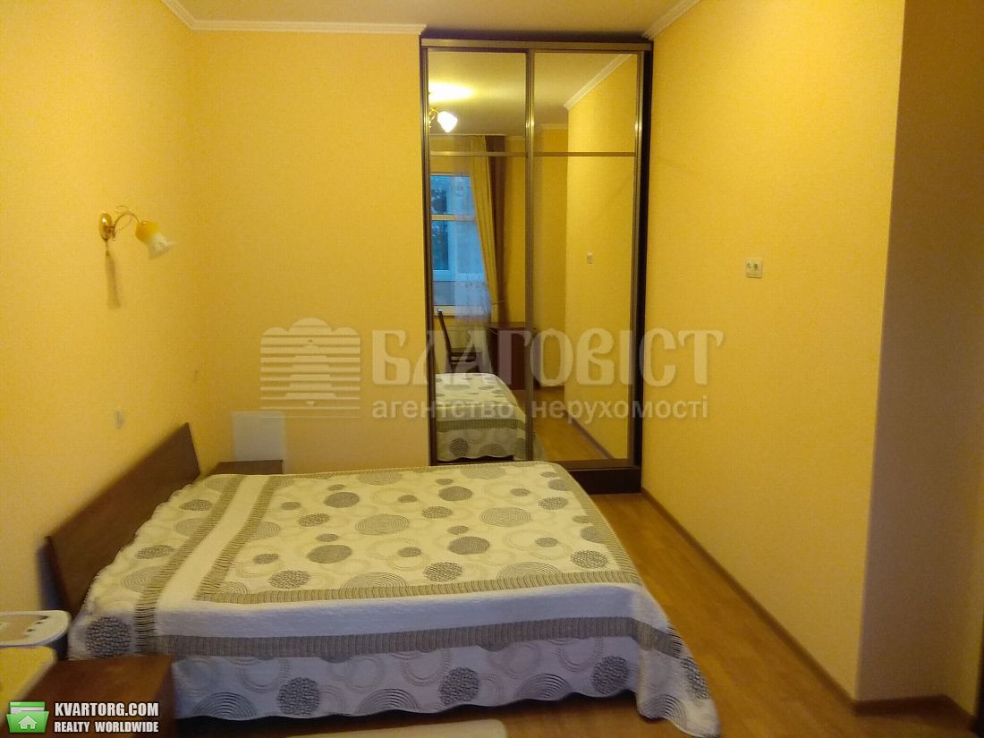 Rent out 1-room apartment. Киев,  Щорса — photo 4