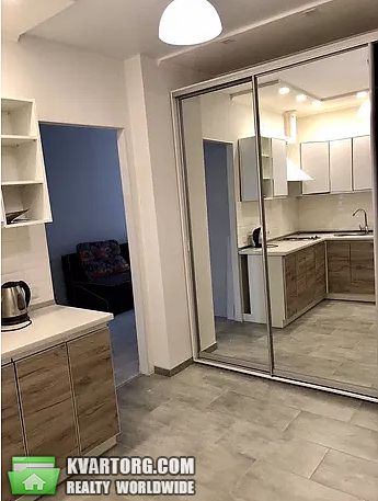 Rent out 1-room apartment. Киев, Переулок Ясиноватский — photo 1