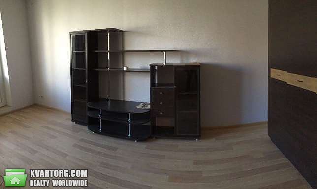 Rent out 2-room apartment. Киев,  Тростянецкая — photo 7