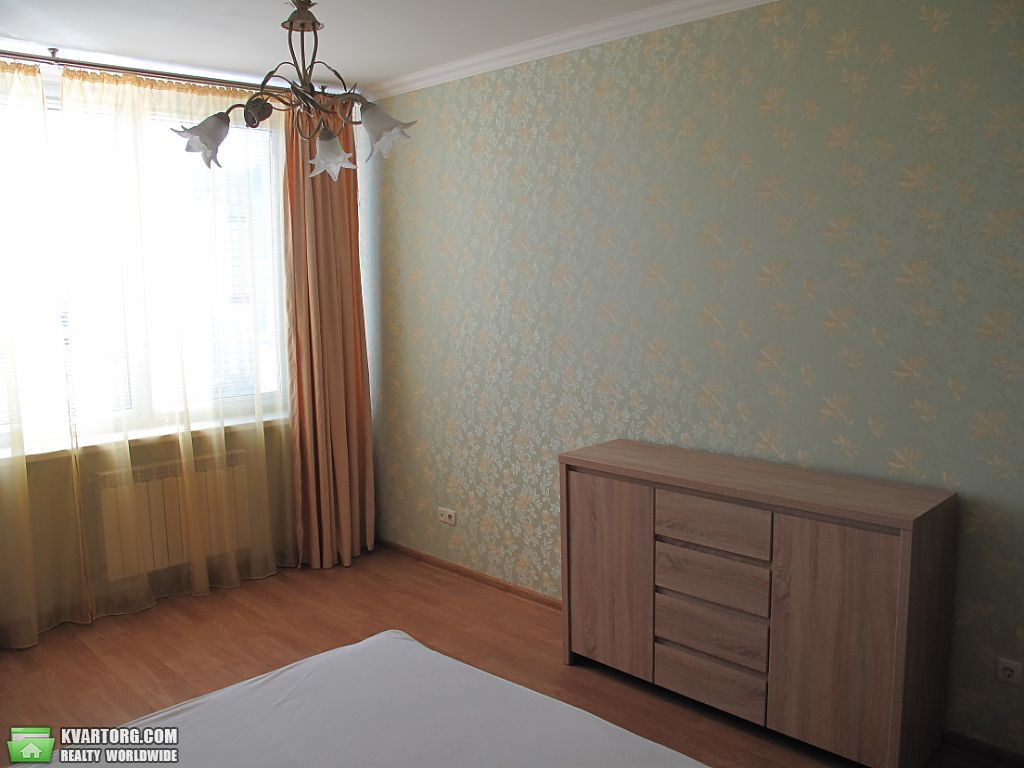 Rent out 3-room apartment. Киев,  Пчелки — photo 4