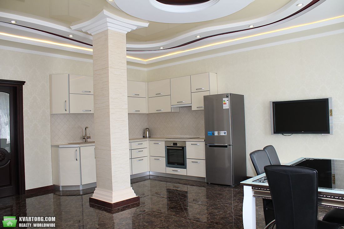 Rent out 3-room apartment. Одесса, военный спуск — photo 1