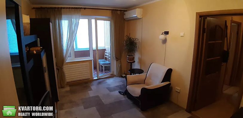Rent out 2-room apartment. Киев,  Ватутина пр — photo 7