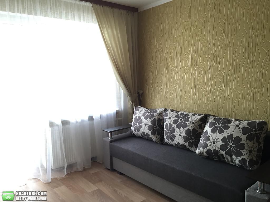 Sell 3-room apartment. Киев,  Белорусская — photo 1