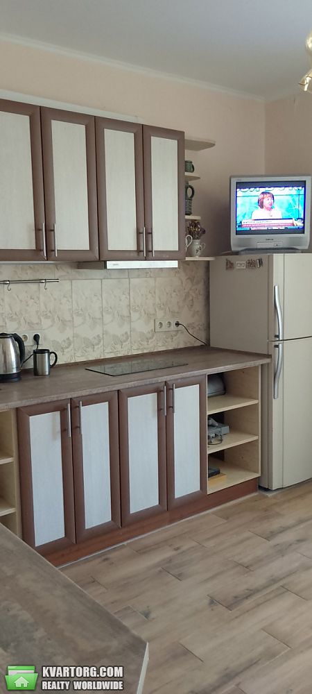 Rent out 1-room apartment. Киев, Ревуцького — photo 2