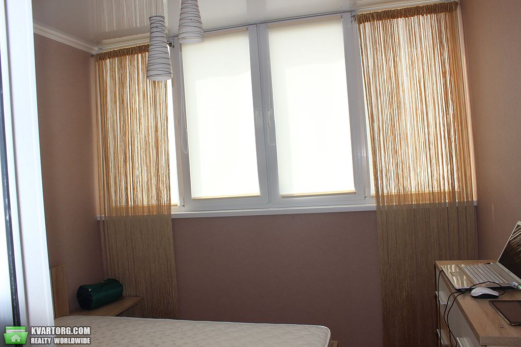Rent out 2-room apartment. Киев, Боголюбова — photo 8