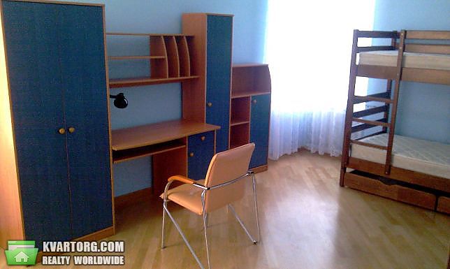 Rent out 3-room apartment. Киев, пл.Валерия Лобоновского — photo 2