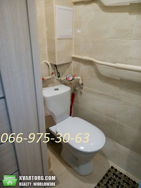 Rent out 1-room apartment. Киев,  Лабораторный пер — photo 9