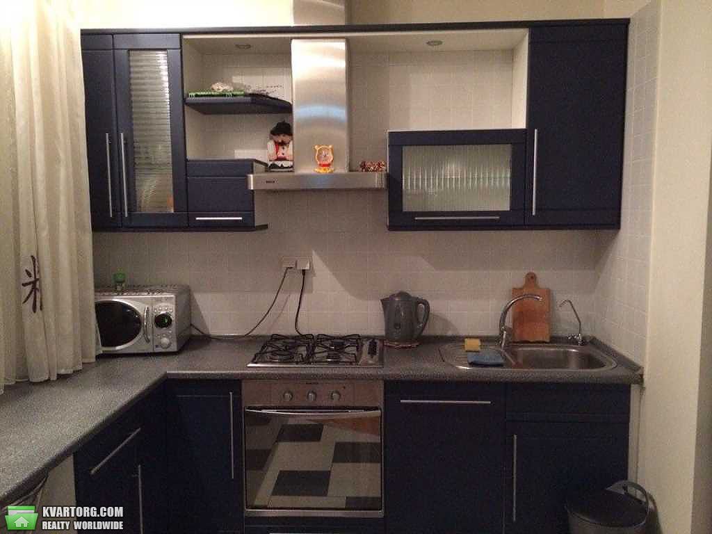 Rent out 2-room apartment. Киев, Трехсвятительская — photo 4