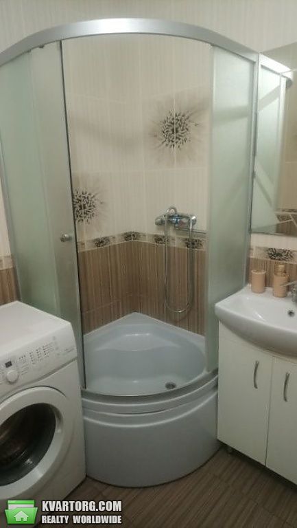 Rent out 1-room apartment. Киев,  Симиренко — photo 3