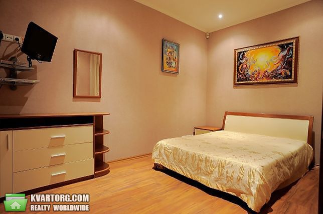 Rent out 3-room apartment. Киев,  Саксаганского — photo 2