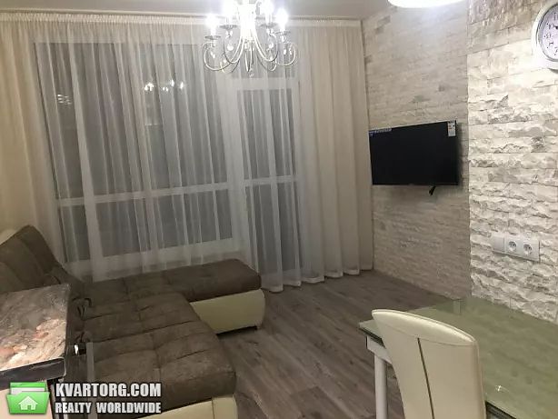 Rent out 2-room apartment. Киев, Проспект Правды — photo 8
