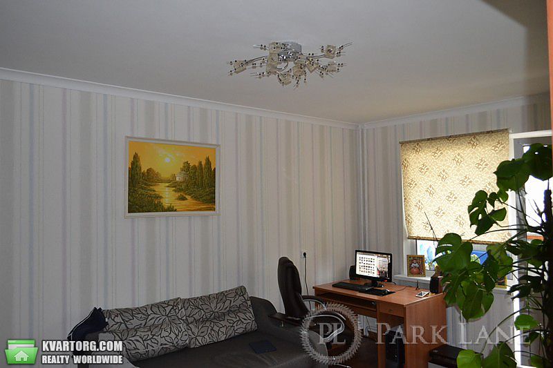 Sell 3-room apartment. Киев,  Урловская — photo 2