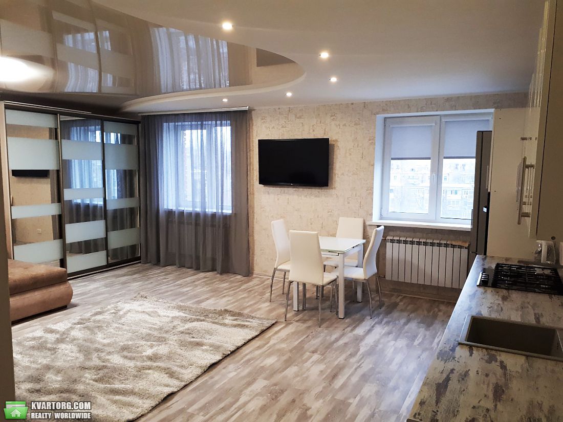Rent out 1-room apartment. Днепропетровск, Набережная Ленина — photo 4