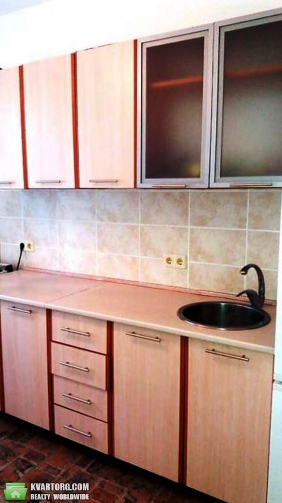 Sell 3-room apartment. Киев,  Тростянецкая — photo 1