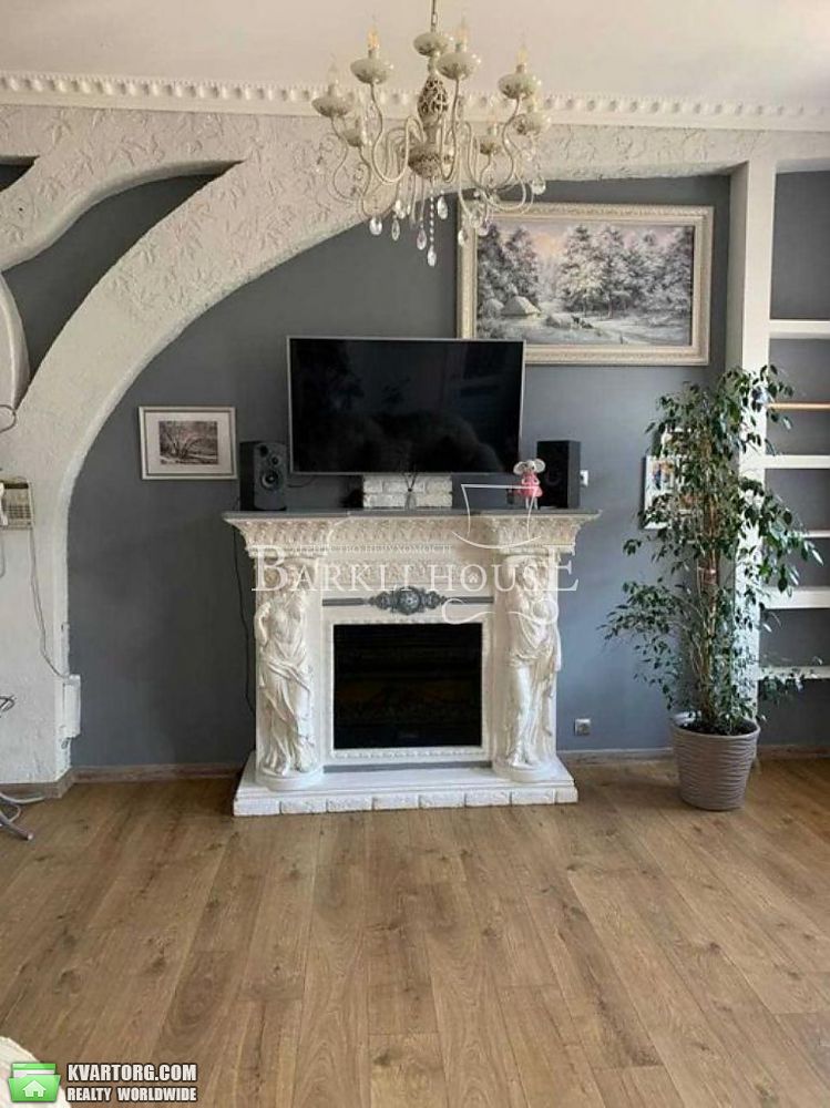 Rent out 2-room apartment. Киев,  Петлюры — photo 2