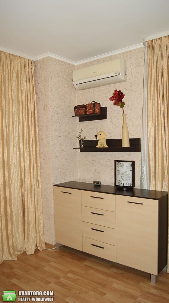 Sell 1-room apartment. Киев,  Макеевская — photo 4