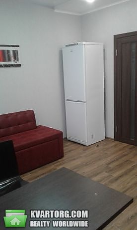 Rent out 1-room apartment. Киев, Практичная — photo 3