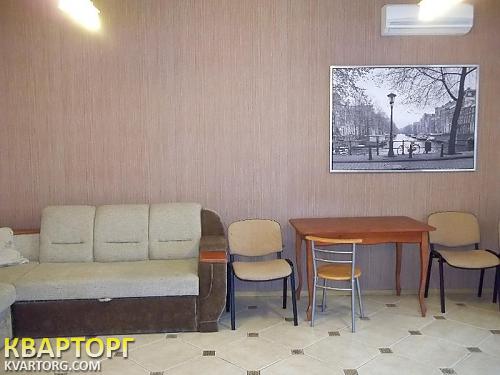 Rent out 3-room apartment. Одесса, Базарная — photo 1