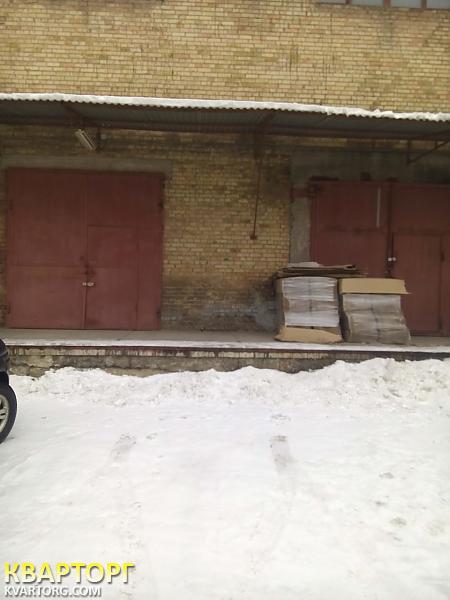 Rent out warehouse. Киев, Промышленная — photo 1