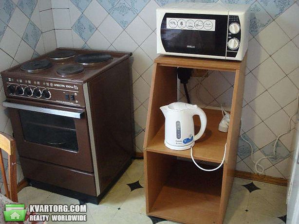 Rent out 2-room apartment. Киев, Ревуцкого — photo 3