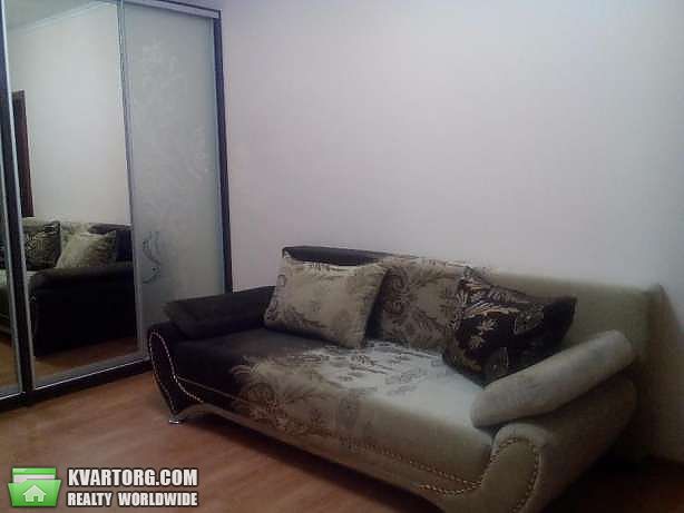 Rent out 1-room apartment. Киев,  Вышгородская — photo 2