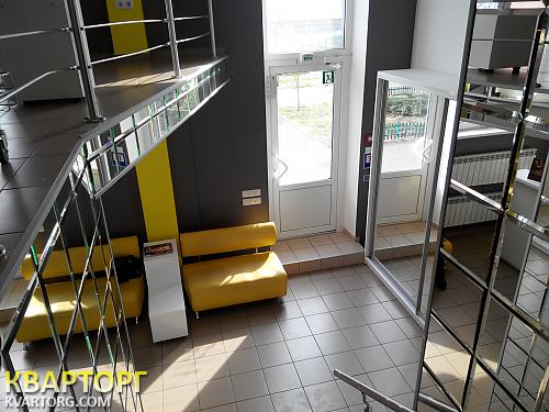Rent out shop. Киев,  Никольско-Слободская — photo 2