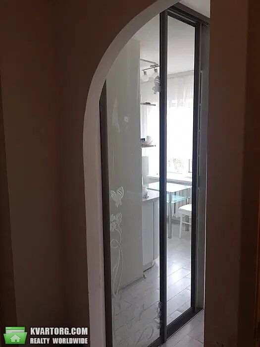 Rent out 2-room apartment. Киев,  Шамрыло — photo 8