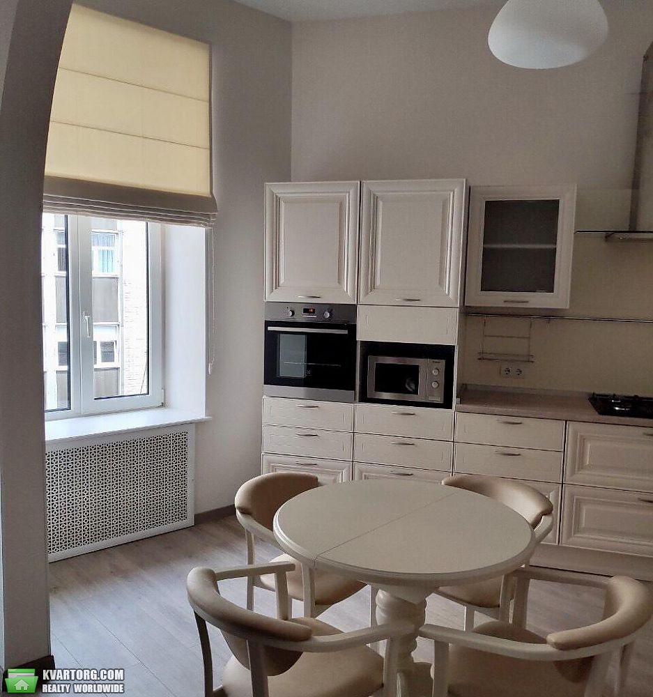 Rent out 2-room apartment. Киев,  Софиевская — photo 2