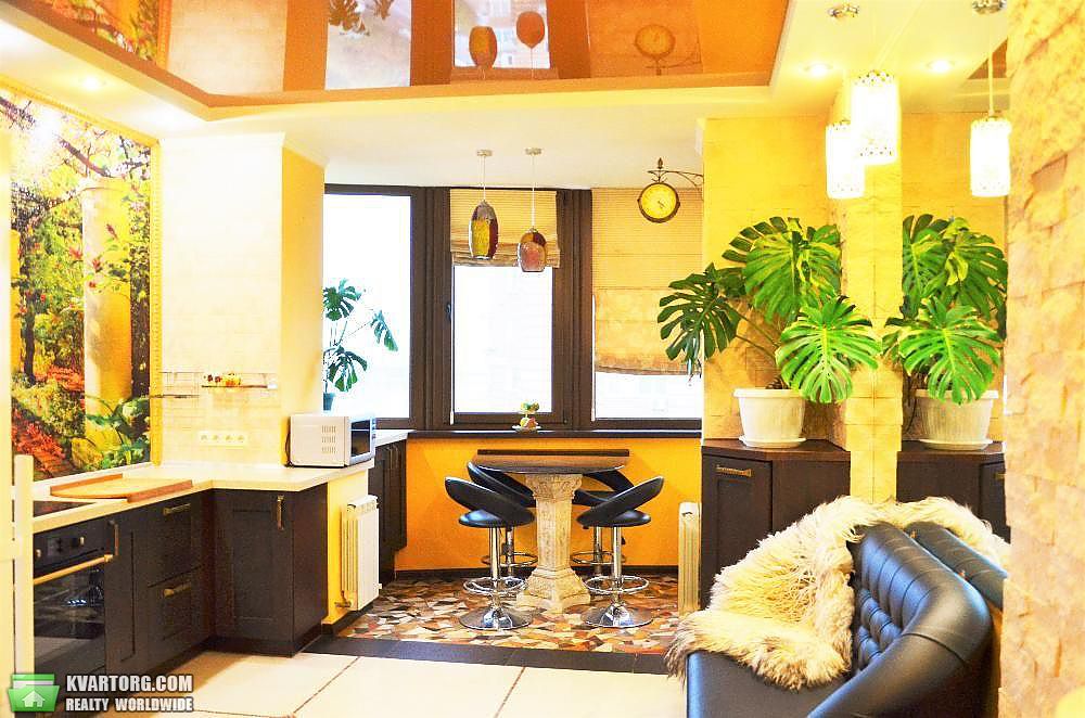 Rent out 2-room apartment. Киев,  Голосеевская — photo 1