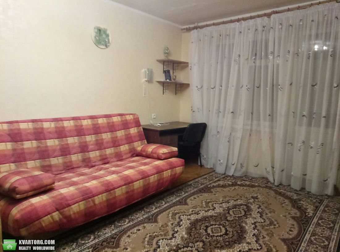 Rent out 1-room apartment. Киев, Проспект победы — photo 1