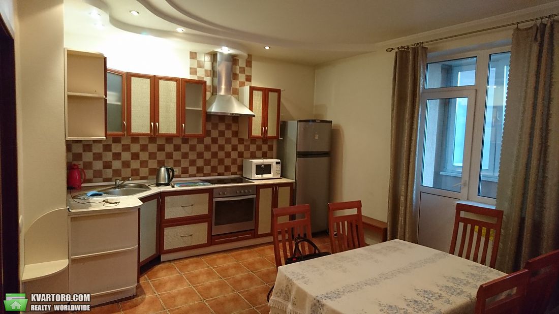 Rent out 3-room apartment. Киев, Руданского — photo 1