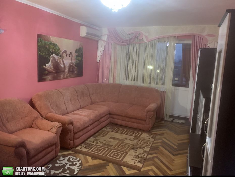Rent out 1-room apartment. Киев, Чоколовский бульвар — photo 1
