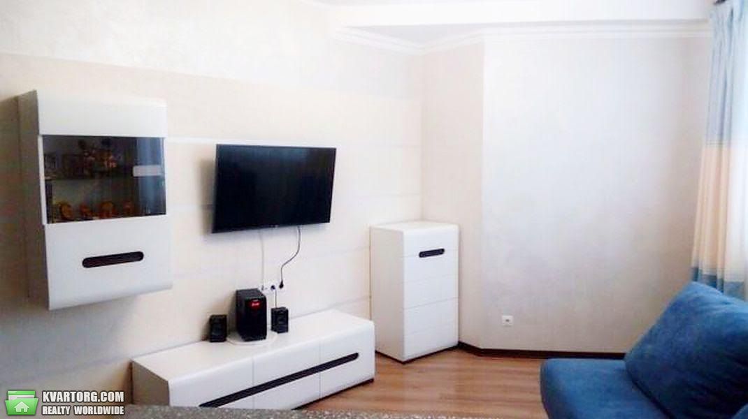 Rent out 3-room apartment. Киев, Михаила Максимовича ул., — photo 3
