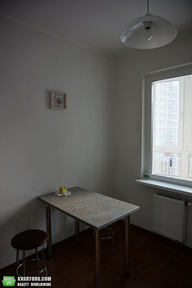 Rent out 1-room apartment. Киев,  Гмыри — photo 4