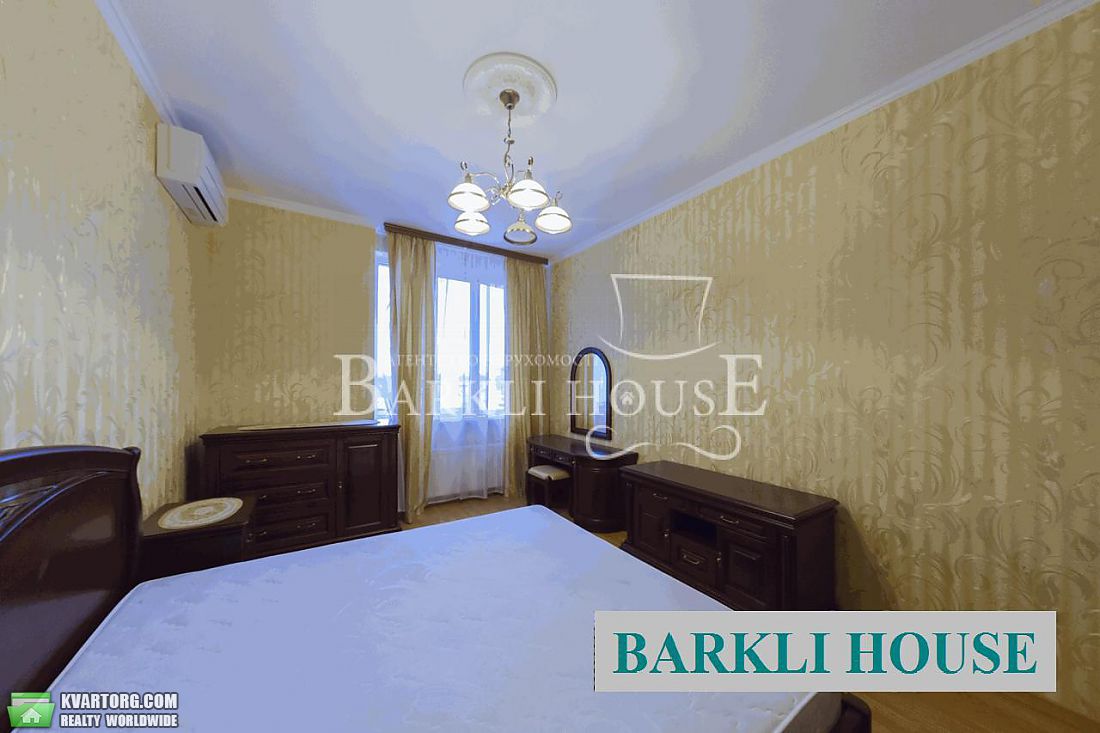Rent out 2-room apartment. Киев,  Барбюса — photo 4