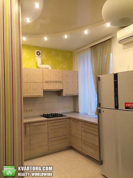 Rent out 2-room apartment. Киев, Госпитальный пер — photo 2