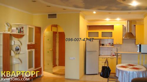 Rent out 2-room apartment. Киев,  Жилянская — photo 5