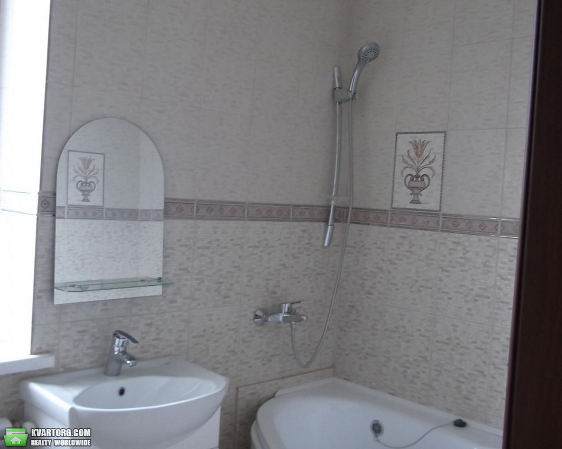Rent out Townhouse. Киев,  Осенняя — photo 9