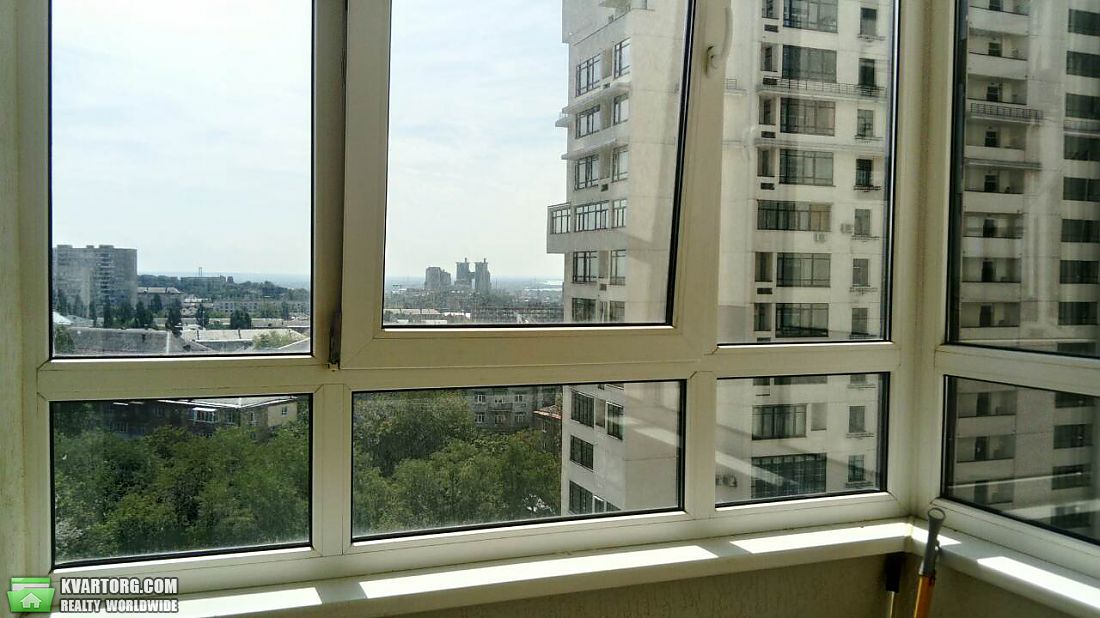 Rent out 2-room apartment. Киев, Щорса — photo 6