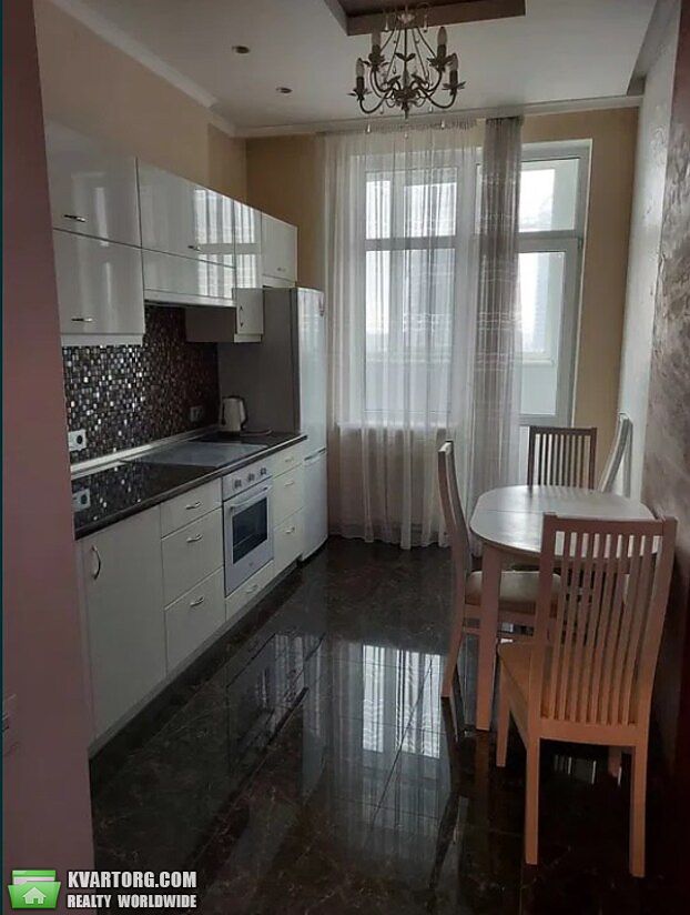 Rent out 1-room apartment. Киев, Коновальца — photo 3