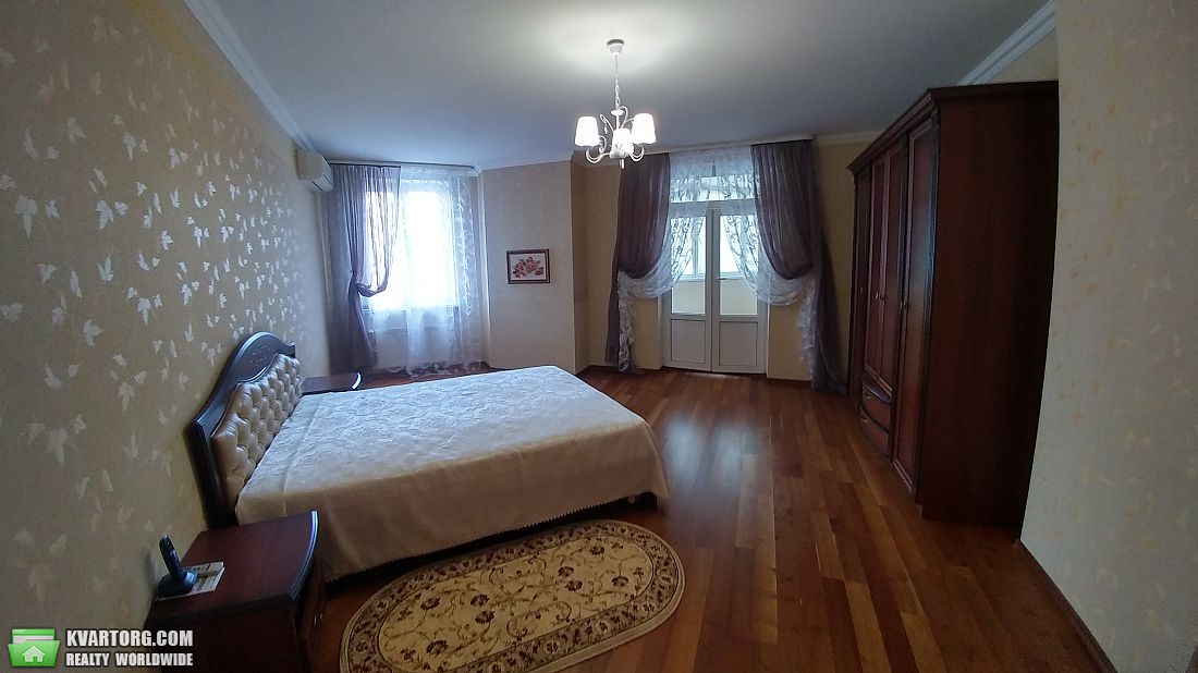 Rent out 4-room apartment. Киев,  Окипной — photo 6