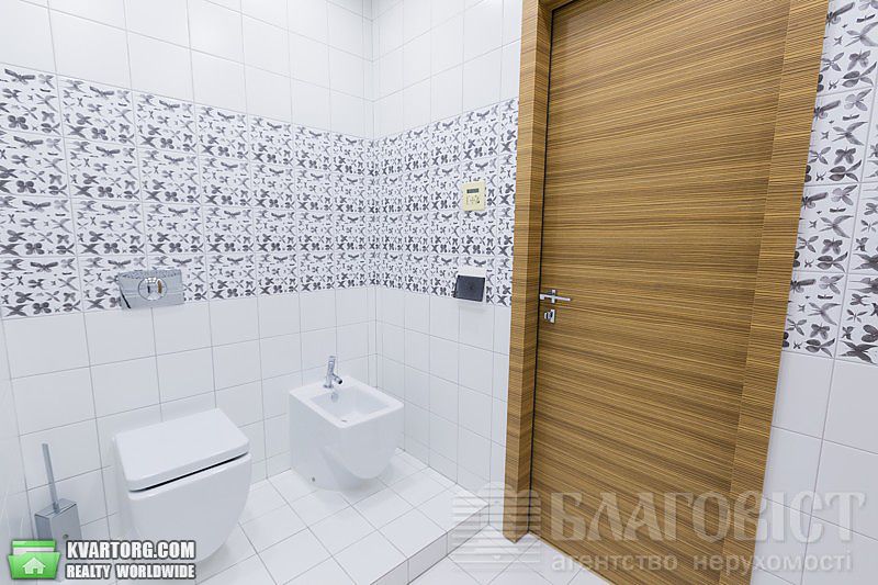 Sell 4-room apartment. Киев,  Щорса — photo 8