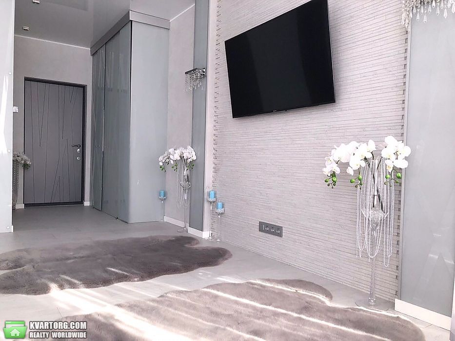 Sell 1-room apartment. Киев,  Вышгородская — photo 2