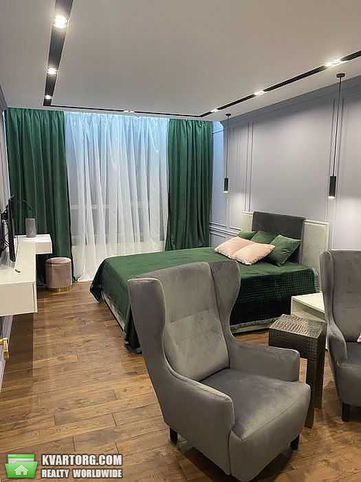 Rent out 2-room apartment. Киев,  Глубочицкая — photo 2
