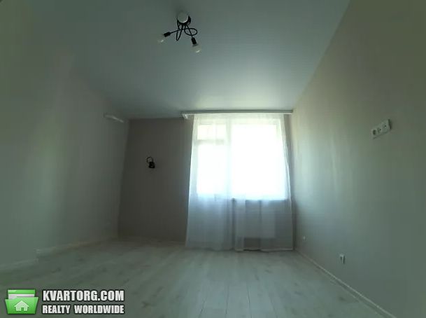 Rent out 2-room apartment. Киев,  Конева — photo 3